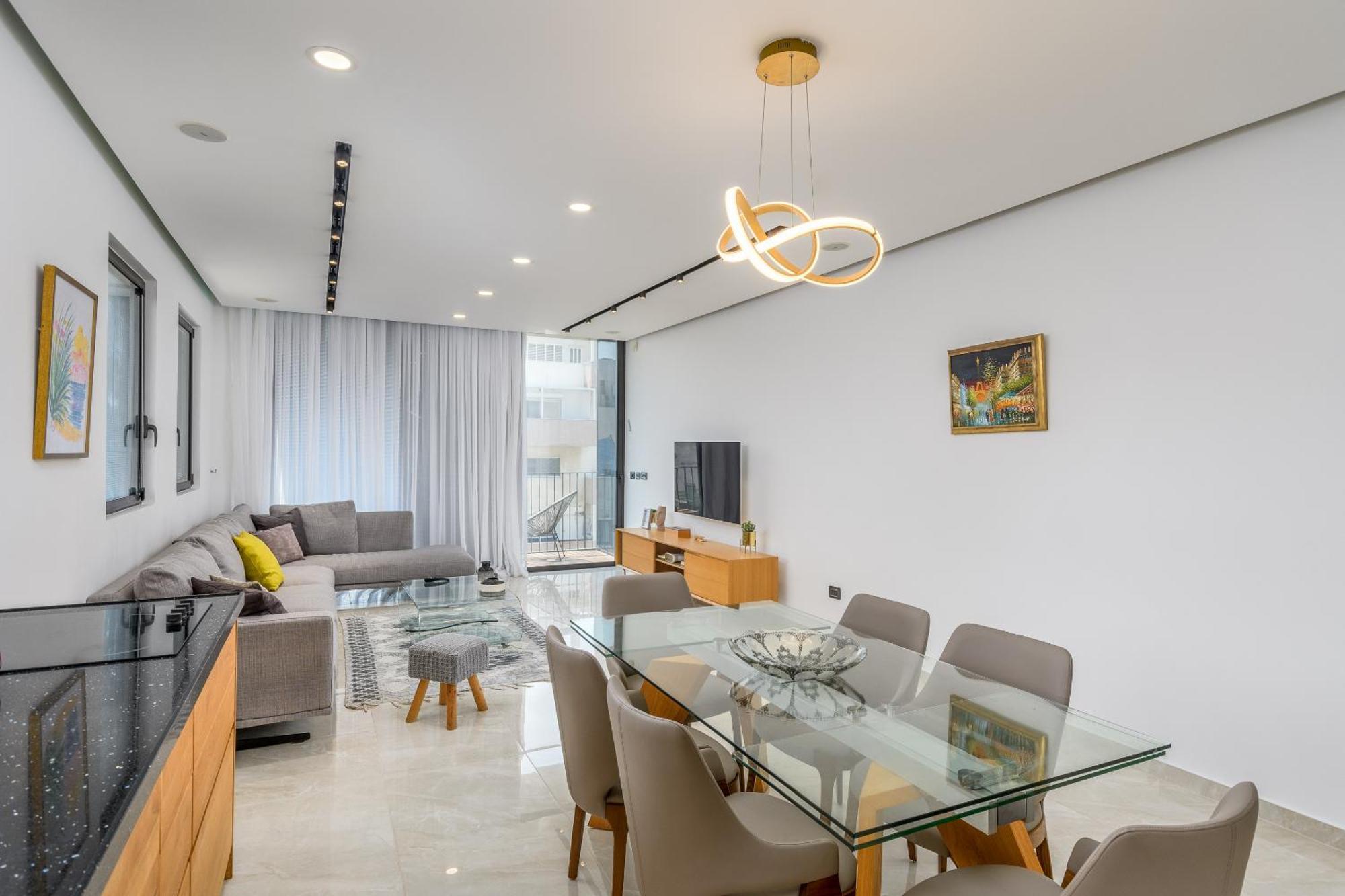 Luxury 2Bdrm Balcony & Parking Close To The Beach Tel Aviv Exterior photo