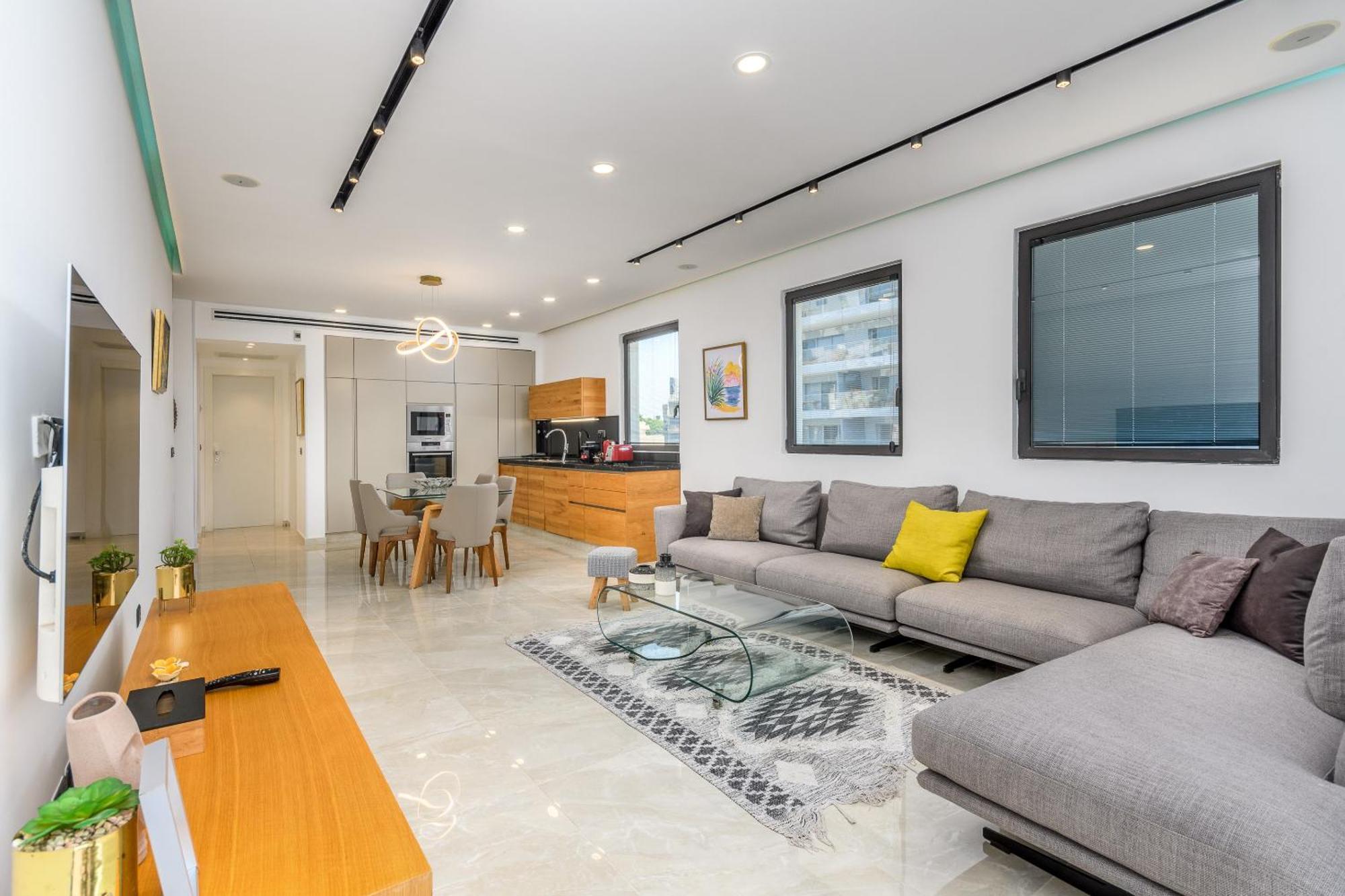 Luxury 2Bdrm Balcony & Parking Close To The Beach Tel Aviv Exterior photo