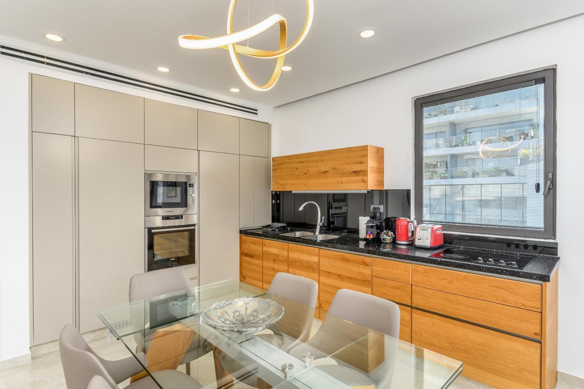 Luxury 2Bdrm Balcony & Parking Close To The Beach Tel Aviv Exterior photo