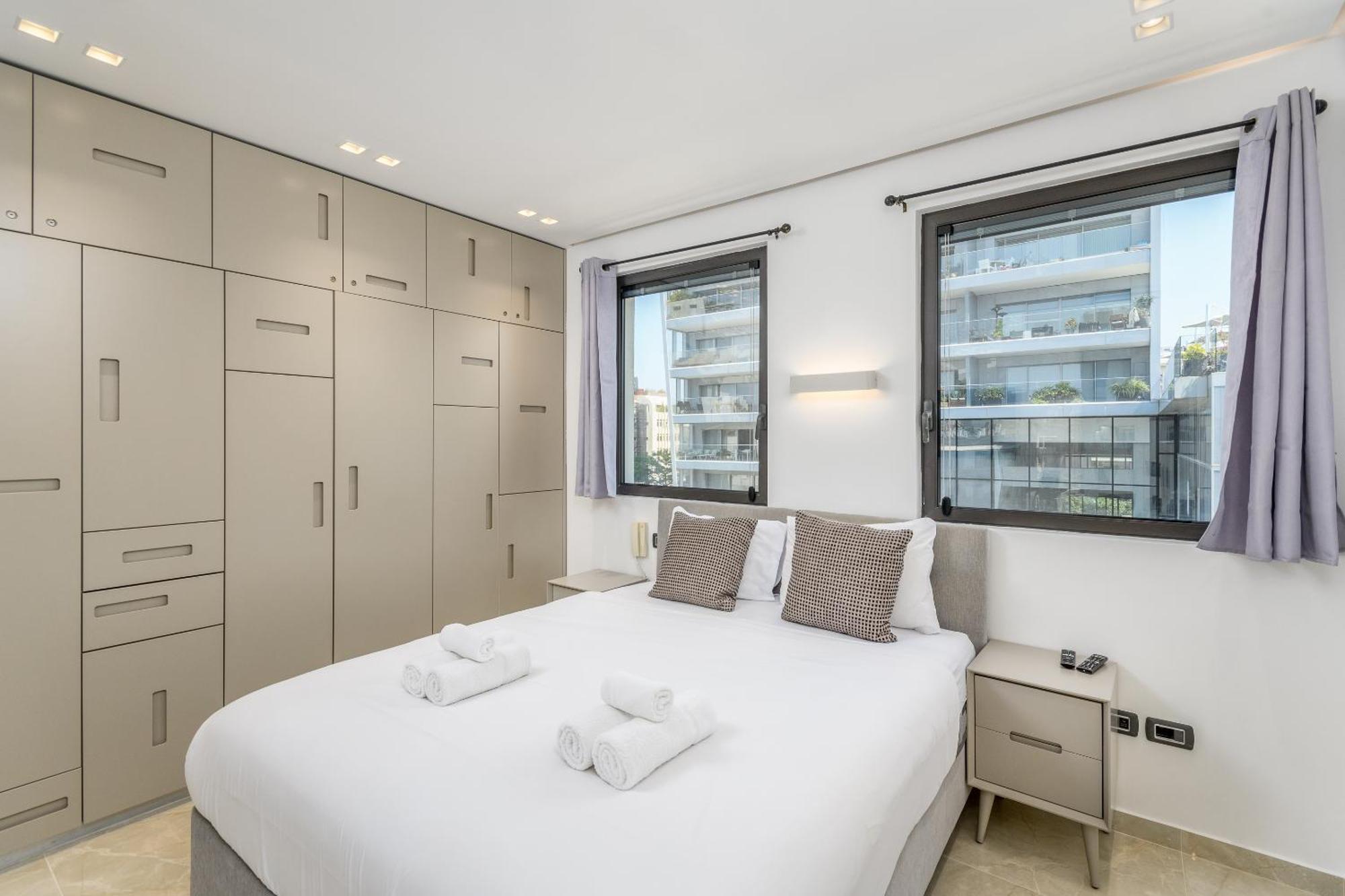 Luxury 2Bdrm Balcony & Parking Close To The Beach Tel Aviv Exterior photo